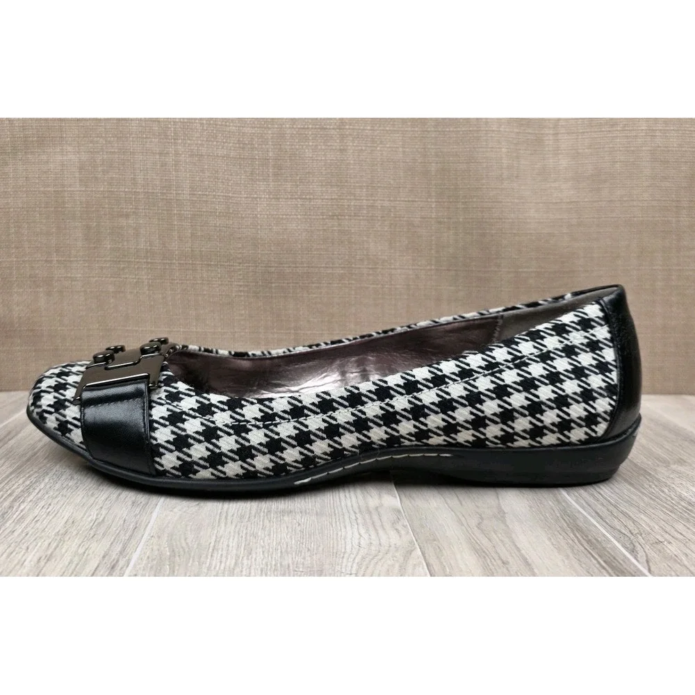 Sofft Womens Size 9M Black & White Houndstooth Buckle Slip On Ballet Flats Shoes